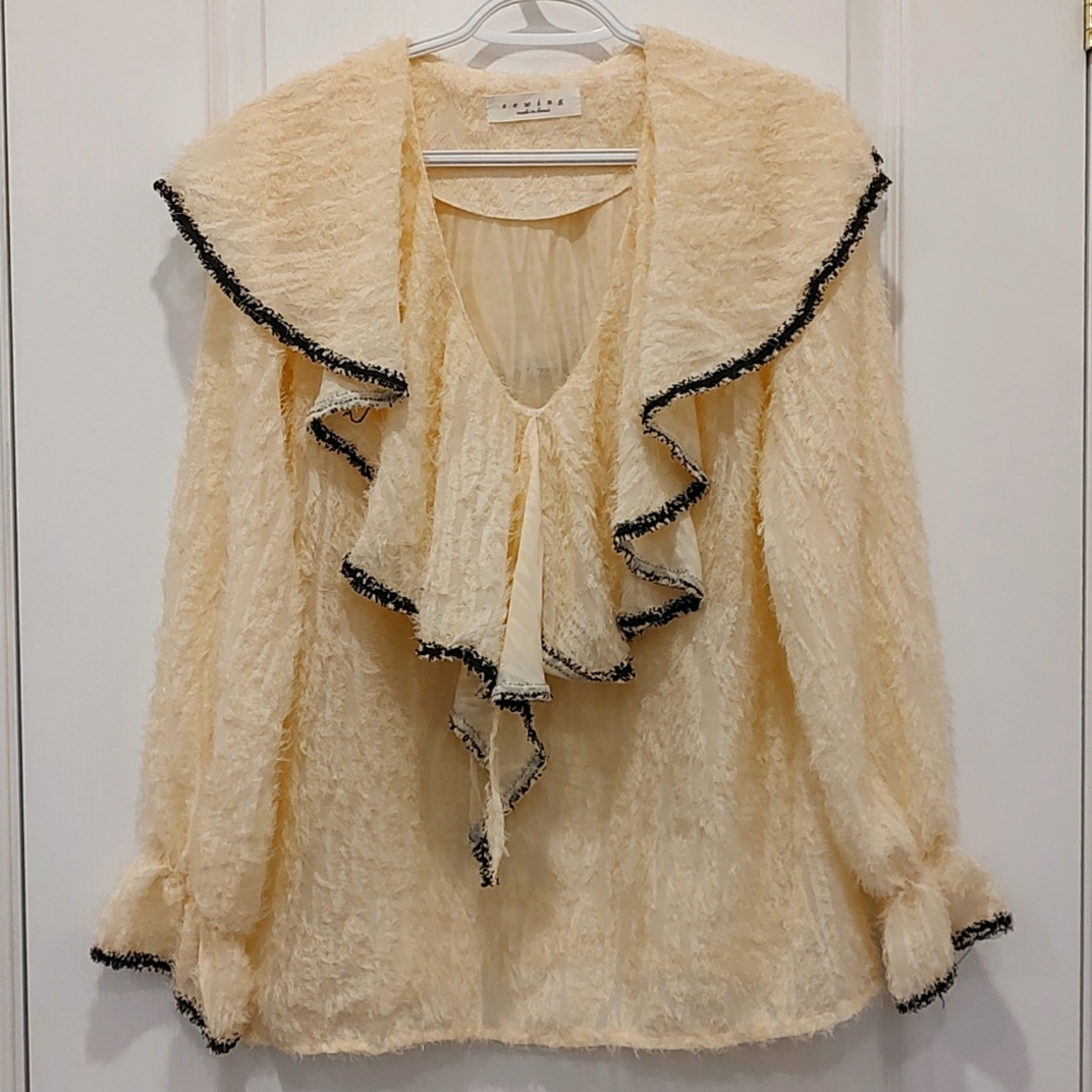 Woman top